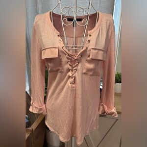 White House Black Market Top Size Small